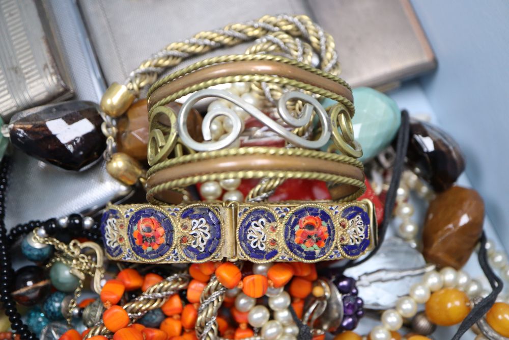 Three early 20th century engine turned silver cigarette cases and a quantity of assorted costume jewellery